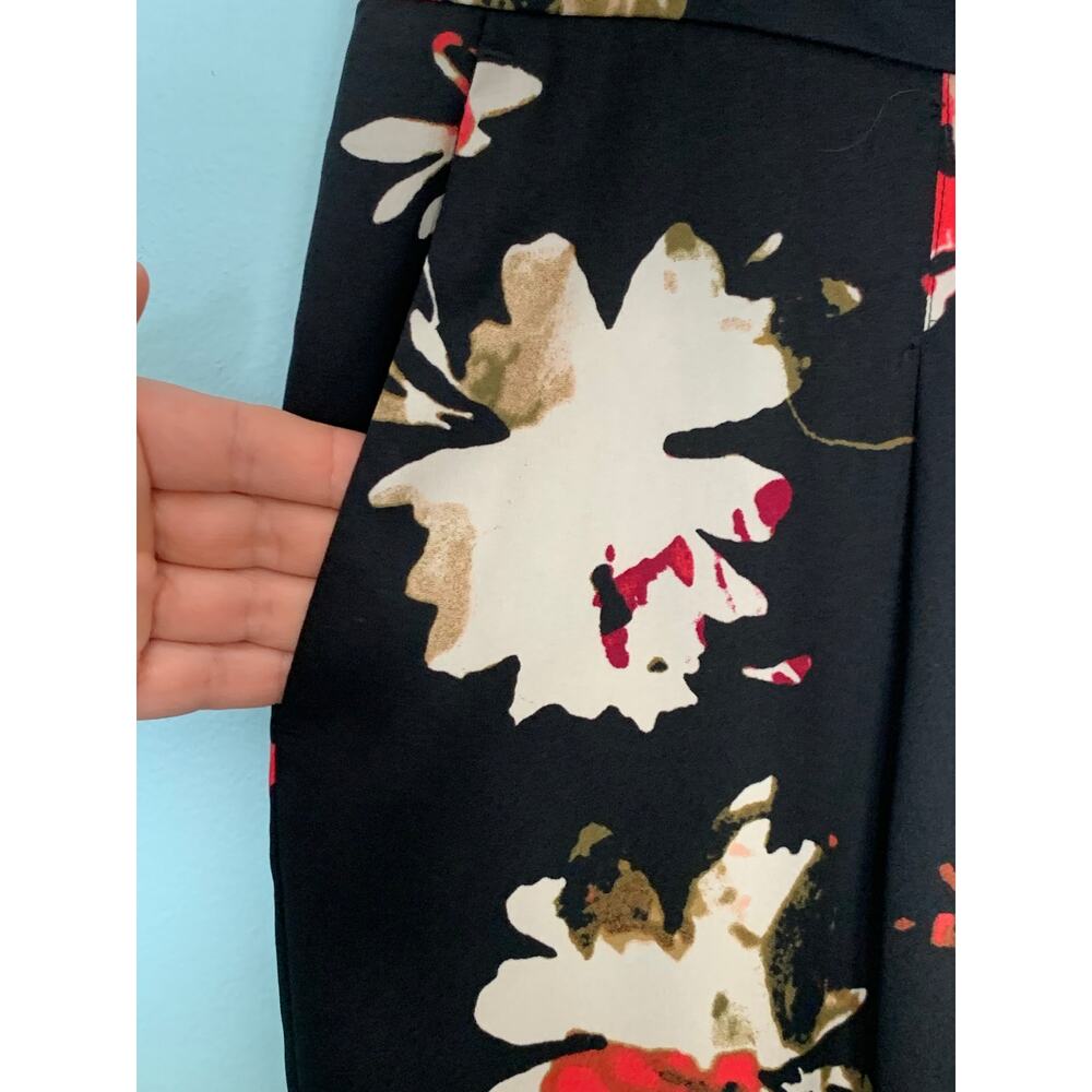 LOFT Drapey Floral Marisa Fit Pants Size 6 - Picture 6 of 10